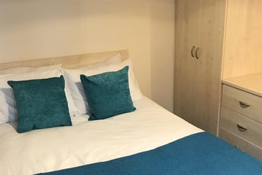 1 bed studio, Lady Lawson Street, Tollcross, Edinburgh, EH39DH - Image 5